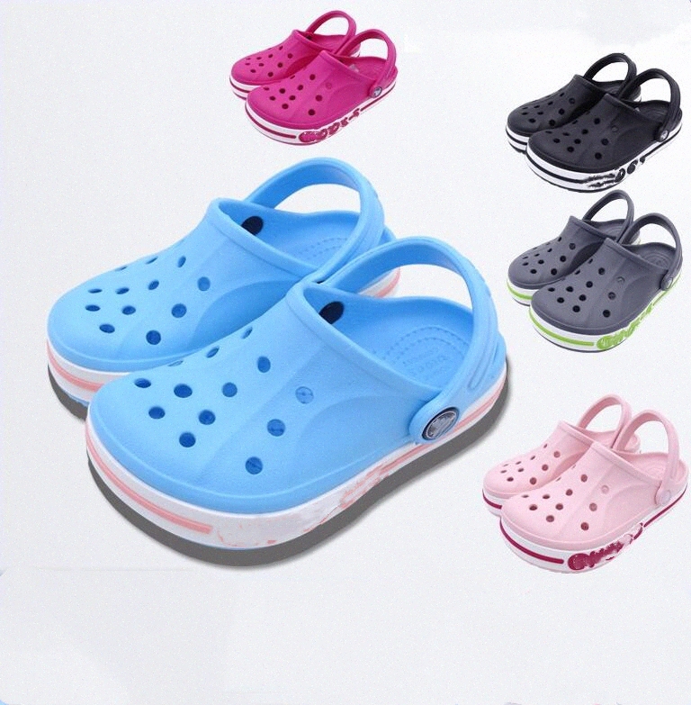 

2021 Fashion Women Men Summer Casual Sandals Beach Slippers Breathable Hole Flats Crocse Male Water Shoes36-45 C1xT#, Black