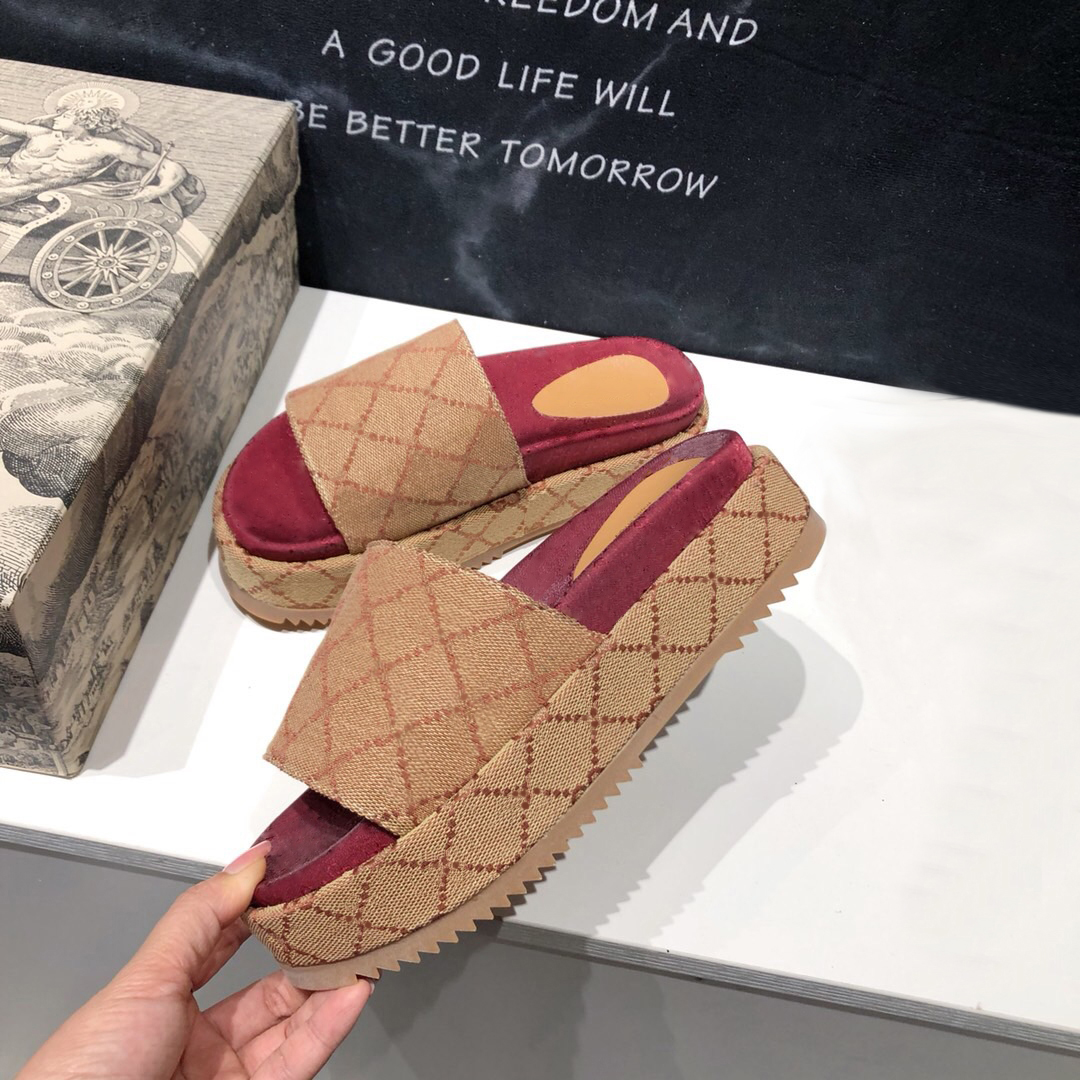 

2021 Designer Women Sandals Shoes print Slide Summer Wide Flat Sandals Slipper 35-40, Clear