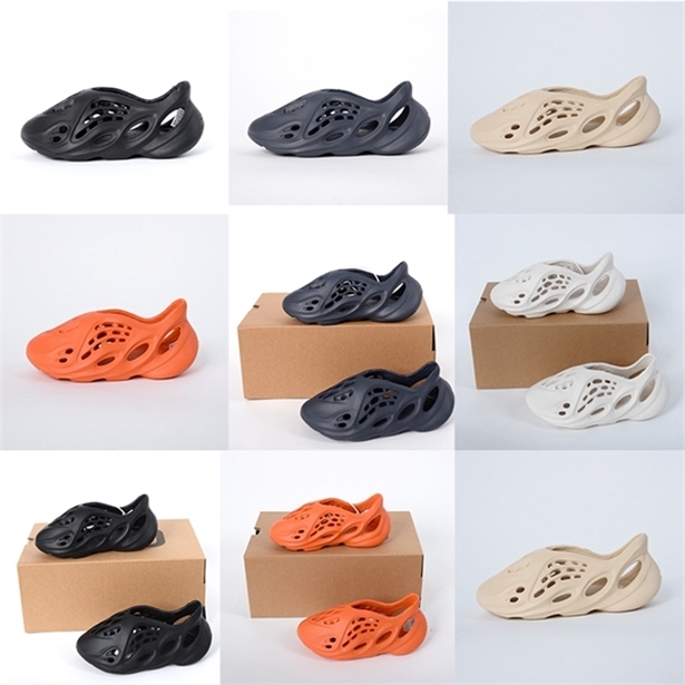 

20S2020 Fashion EVA Foam Runner Kanye Slides Toddlers Infants Kids Childrens Slippers Triple Red White Black Desert Sand Bone Resin Sandals, Color3