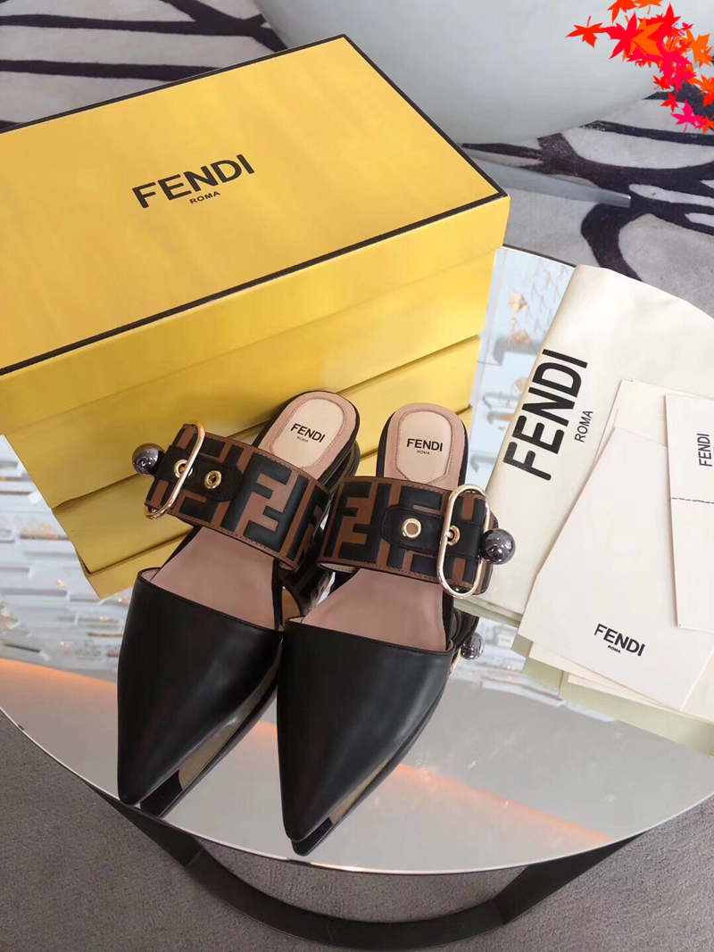 

2021 Designer luxurys slippers women sandals fashion beach shoes flip flops flat non-slip classical hole slipper with box size 35-41 -G0513, Black