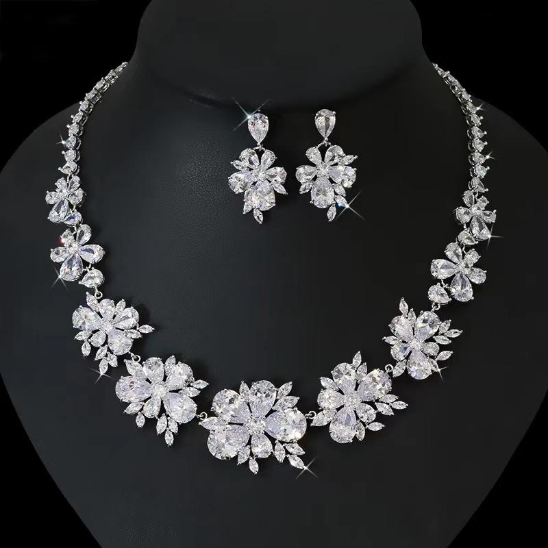 

Earrings & Necklace EYER Luxury Jewelry Sets For Women Accessories RED Color Cubic Zircon Bridal Dangle & Set Wedding Party Gift, Silver