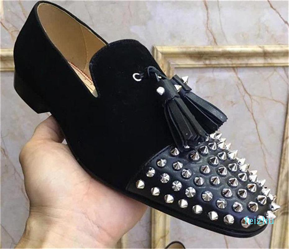 

Brand Red Bottom Loafers Luxury Party Wedding Shoes Designer BLACK PATENT LEATHER Tassel Spikes Dress For Mens Slip On Flats With Box