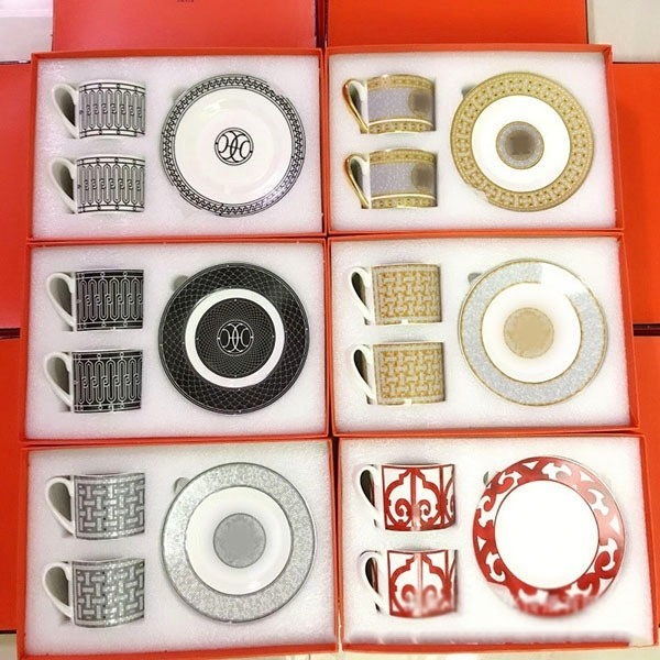 

Coffee cup and Saucer Set European afternoon black tea cups bone china coffeecup