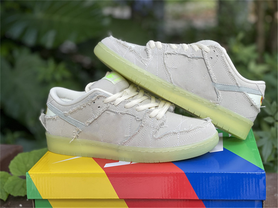 

2021 Release Authentic SB Mummy Shoes Men Women Low Coconut Milk Seafoam Yellow Strike Glow In The Dark Outdoor Sneakers Sports With Box US5-12, White