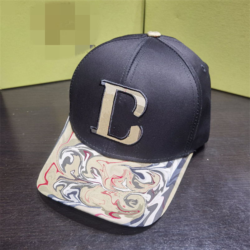 2022 Variété de luxe de casquettes de designer classiques en cuir de haute qualité caractéristiques casquettes de baseball pour hommes mode dames