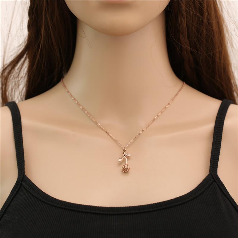 

Pendant Necklaces Vintage 3D Simple Rose Flower Botanical Necklace For Women 3 Color Elegant O-chain Glamour Fashion Jewelry Gift