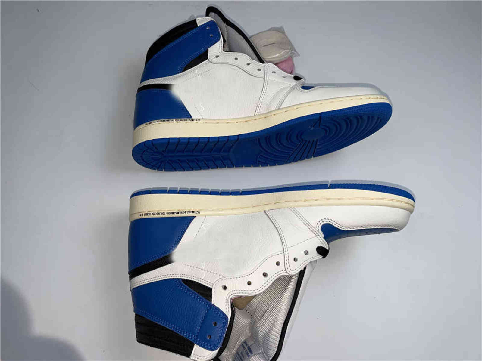 

Shoes Authentic Men OG 1S Travi Scott x Fragment Baketball Jumpman 1 Women calf leather Military Blue