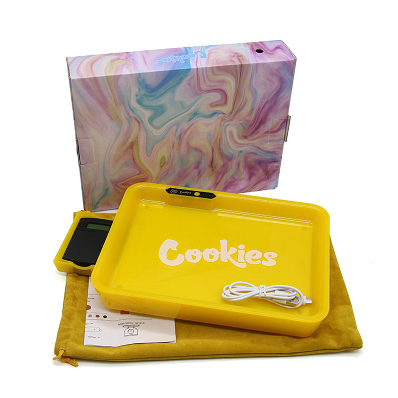 

Smoking Set LED Glow Rolling Tray with Electronic Digital Scale Tobacco Storage Plate 2 IN 1 Rechargeable Trays