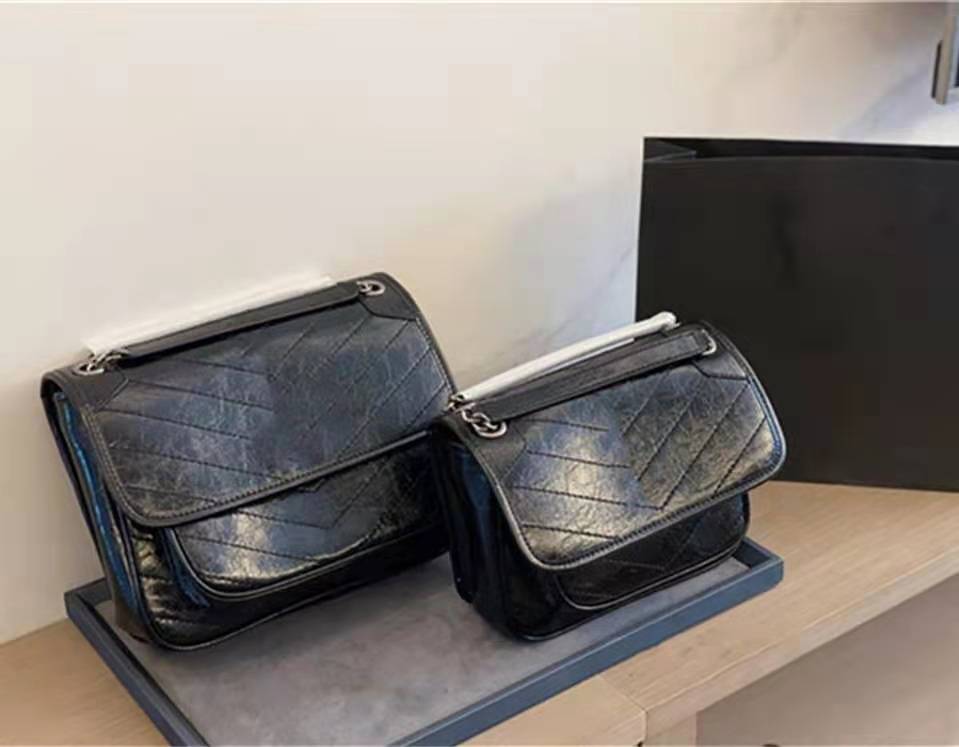 

Designer lady shoulder bag with striped classic Messenger alphabet street aslant plain leather postman bags high quality city handbag size 28 23cm, 111111111