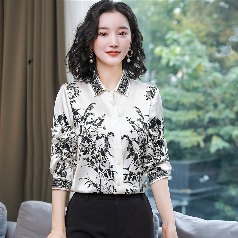 

2021 Runway Vintage Printed Silk Shirts Women Fashion Designer Satin Blouses Beautiful Long Sleeve Office Ladies Button Shirt Elegant Spring, White