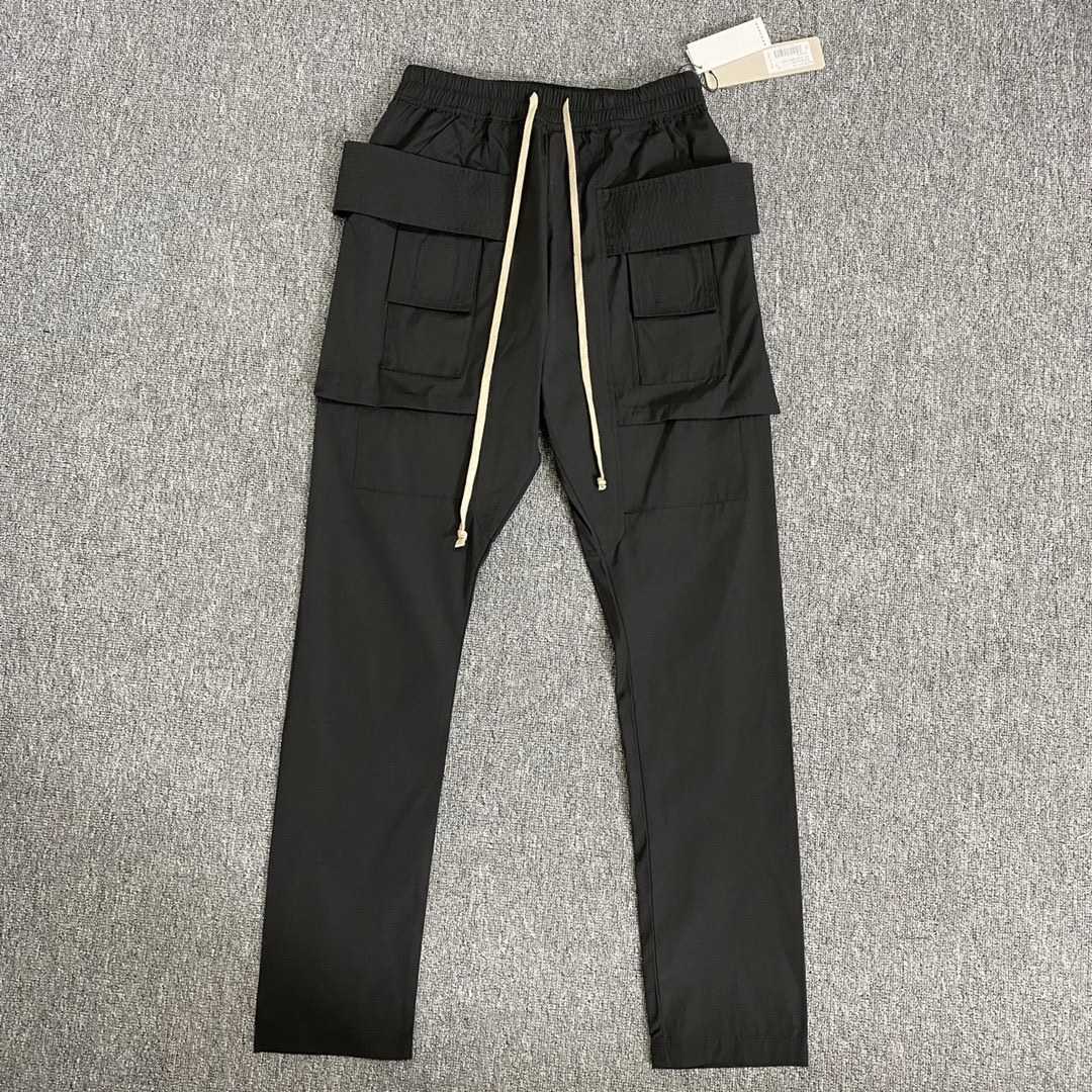 

Men' Pants Rick ro Owens double ring overalls can be worn in all seasons. Fashionable high street trousers for men and women, Black