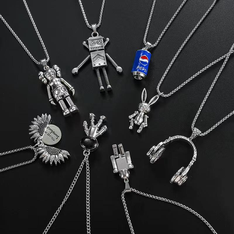 

Pendant Necklaces Necklace Male Tide Tie-in Clothes Hip-hop Sweater Chain Lovers Collarbone Titanium Steel Personality Accessories, Silver