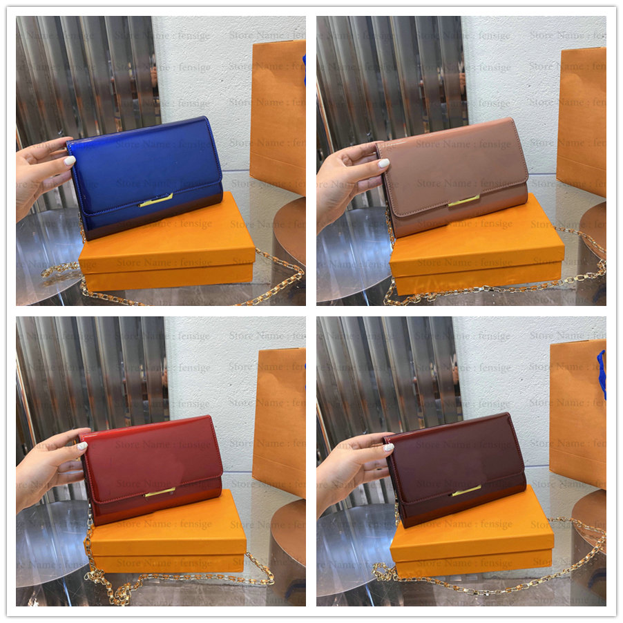 

Classic Elegance GM LOCKME Chain Shoulder Bag With Oversized Magnetic Lock Patent Leather Evening Party Bags Cross Body Womens Luxurys Designer Handbag
