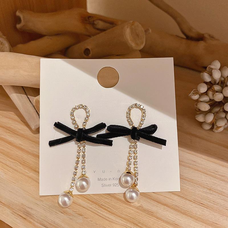 Dangle & Chandelier Korean Female Fashion Rhinestones Imitation Pearl Velvet Bow Earrings Temperament Sweet Girl Women&#039;s Jewelry Accessories-image-705594829