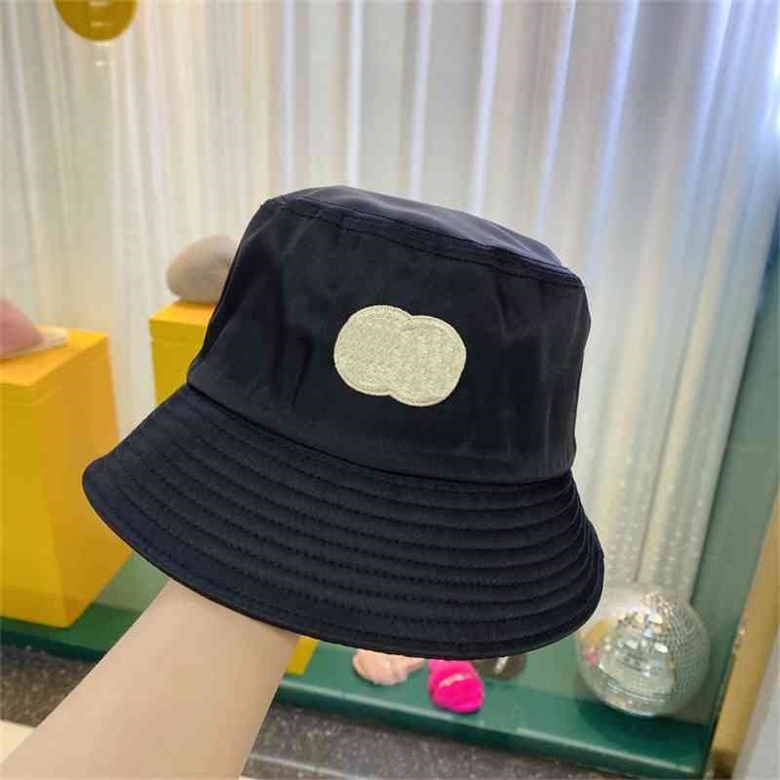 

2021 new designer fisherman caps classic paragraph male and female high-quality woven straw Sun ha 5260yy, Blue;gray