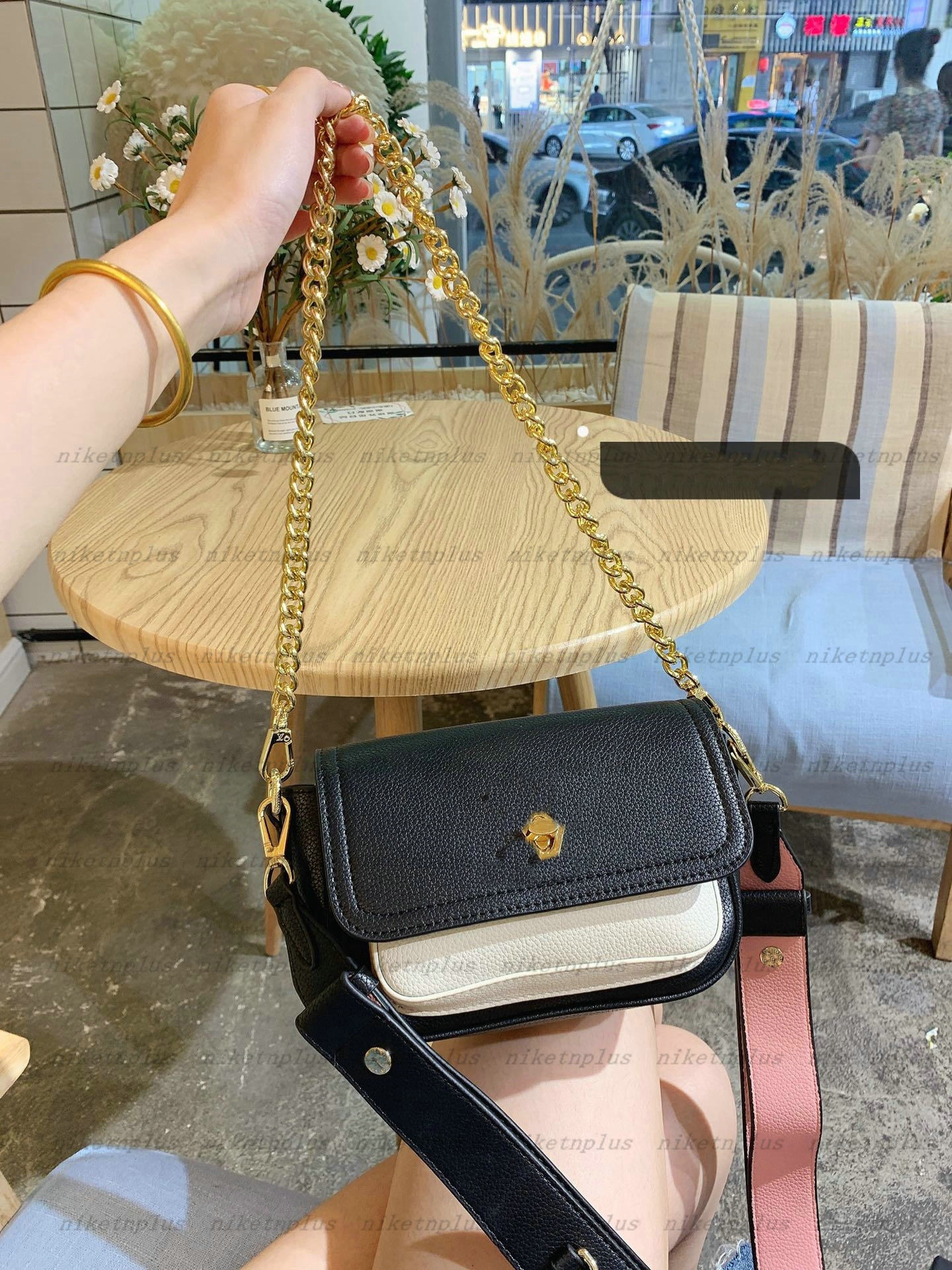 

Lockme Tender Initials Leather Bag Designer Chain CrossBody Wallet Purse Womens Shoulder Tote Bags Messenger Vintage Luxurys Brand Handbag M58557