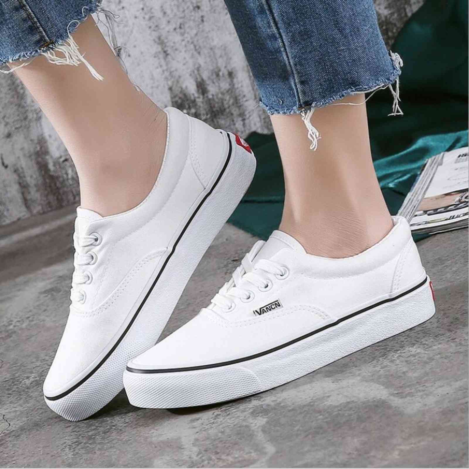 

Dress Shoes Women Canvas Trainers Girls Fashion Skate Casual Femme Tenis Feminino California's Skater Girl L6IX, Black