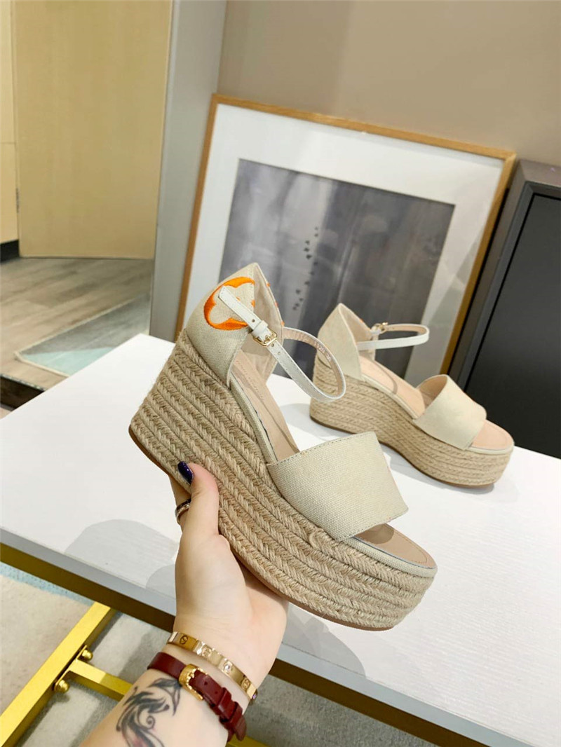 

Classic style Women High Heels Thick bottom increased Sandals Fashion Ladies Open Toe slippers genuine leather Fisherman shoes 5 colour with box, Shopping bag;no shoes