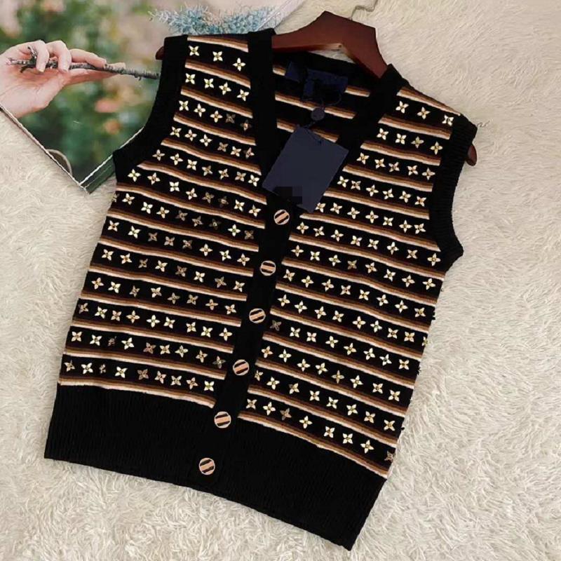 

Women' Tanks Knitted sweater heavy handmade four-leaf clover nail bead petal sheet sequined cardigan sleeveless vest, Black