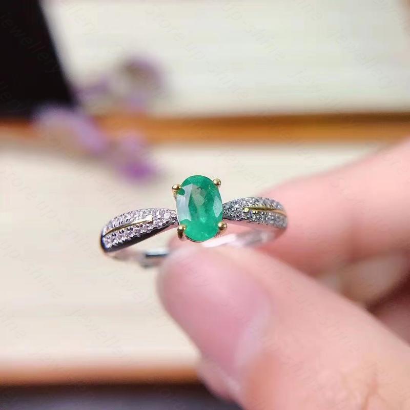 Cluster Rings Natural Emerald Ring 925 Silver Ladies Luxurious Atmosphere Dignified And Elegant-image-710771471