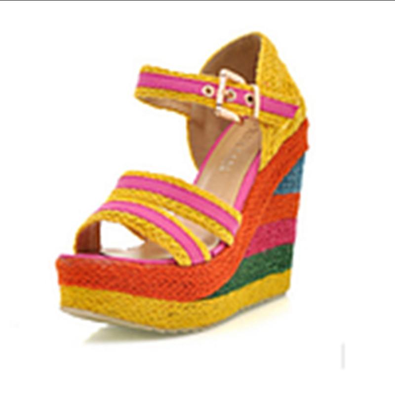 

Wome 's High-heeled Sandals Platform Shoes Fashion Waterproof Taiwan Female Wedge, Black