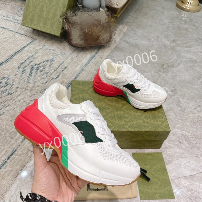 

2021 New Low Casual shoes Rhyton 35-45 top Sneaker designer Plaid pattern Platform Classic Suede Leather Sports Skateboarding Shoes Men Women Sneaker hd210703, Choose the color