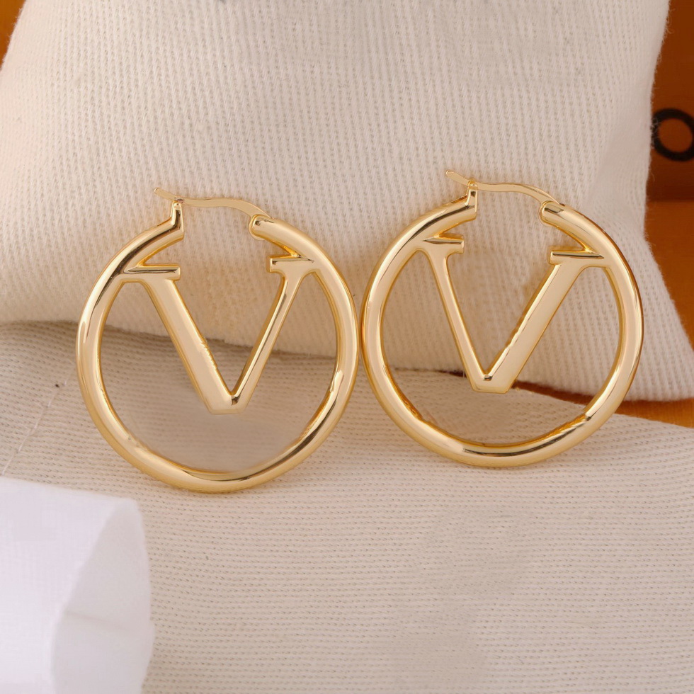 

2021 Fashion Style Stud Earrings Lady Women Gold/Silver-Colour Hardware Engraved Hollow Out V Initials Hoop Earring M64288 Size S M L