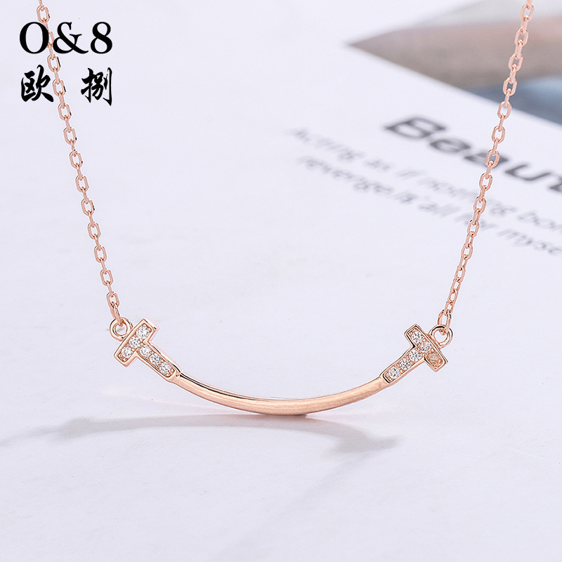 

Pendant Necklaces necklace S925 sier smile Nelace women's fresh simple inlaid diamond double T versatile pendant clavicle chain jewelry