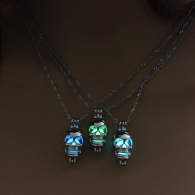 

Pendant Necklaces Glowing Handmade Skeleton Necklace Glow In The Dark Halloween Party Jewelry Accessory, Silver