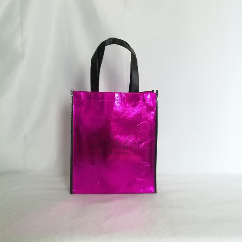 

Gift Wrap Wholesales 100pcs Custom Logo Metallic PP Non Woven Fabric Luxury Bags For Present Wrapping Supply Event Festival Party Favors