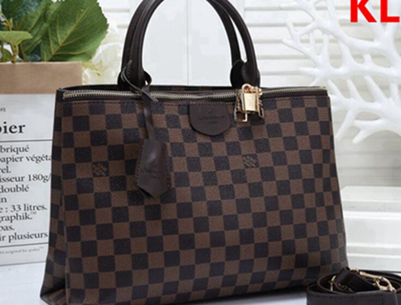 

200a t 2022 new fashion bags ladies Messenger bag promotion shoulder casual chain small square bag c8s8