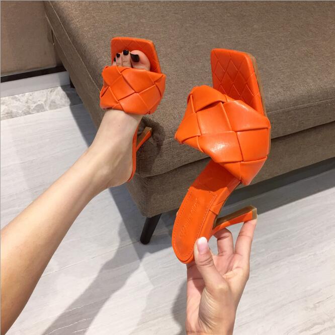 

2022 Sandals Summer Design Weave Square Toe Heels High Quality Strange Style Slippers Gladiator Womens Sandal Slides Shoes, Red