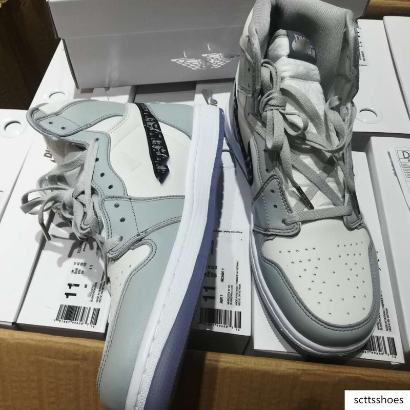 

With Officially revealed anniversary collaboration Grey White French fashion style label Kim Jones Sneaker shoe size36-46 zz