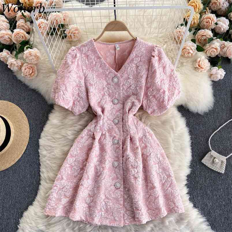 

Temperament Single Breasted V Neck Dress Women Summer Vintage Jacquard Hollow Out Waist Chic Vestidos Mini Dresses 210519, Pink