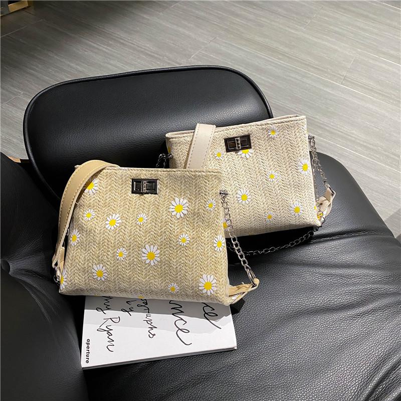 

Chinese Straw Bag Female Seaside Vacation Beach 2021 Autumn Cosmetic Ins Small Daisy Messenger Bags & Cases