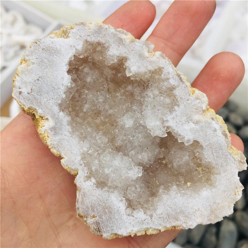 

Decorative Objects & Figurines Natural Crystal Mineral Quartz White Cave Specimen Energy Heals