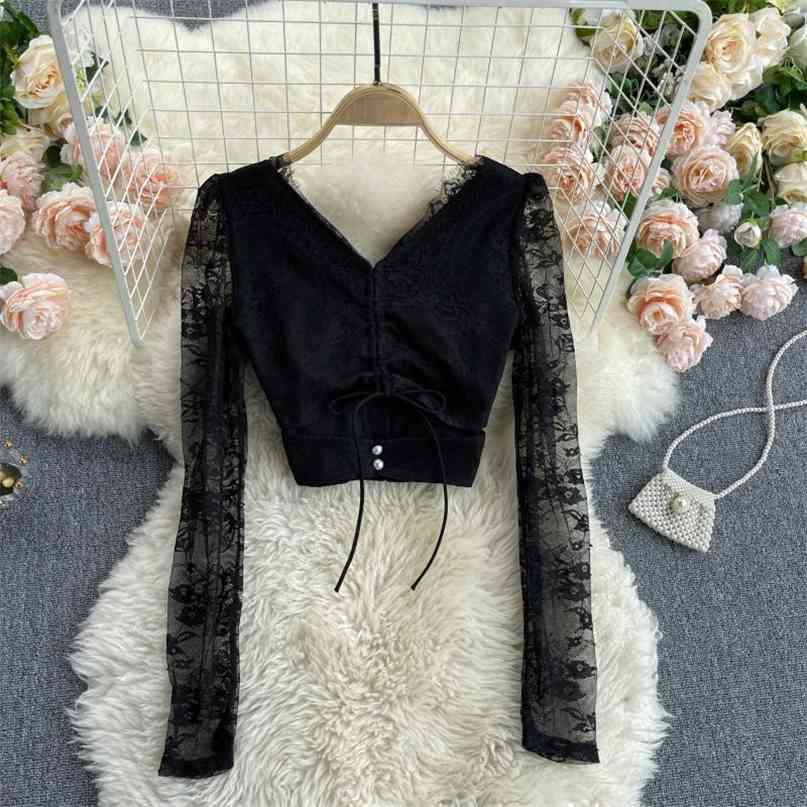 

Spring Summer Black Lace Shirt Sexy Hollow Out Long Sleeve Crop Top Women Elegant V-neck Pearl Buttons Lace-up Slim 210603