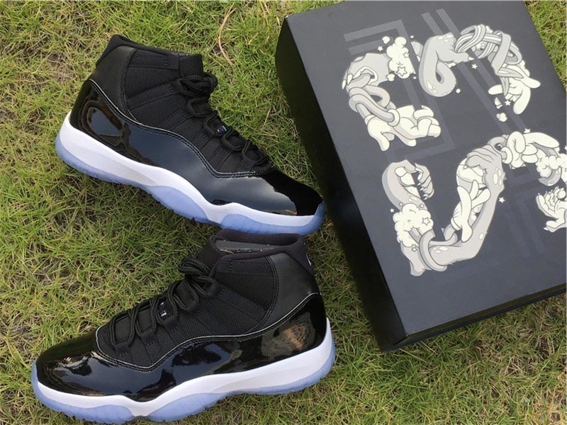 

Shoes 11 Space Jam 45 Win Like 96 82 Concord 45 Real Carbon Fiber Men Dress Sneakers