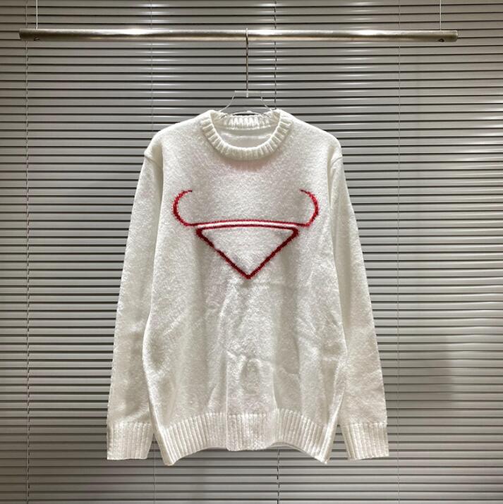 

Winter 2021 Fashion Designer women's sweater High-end custom triangle bullhead patchwork jersey soft and comfortable, Customize