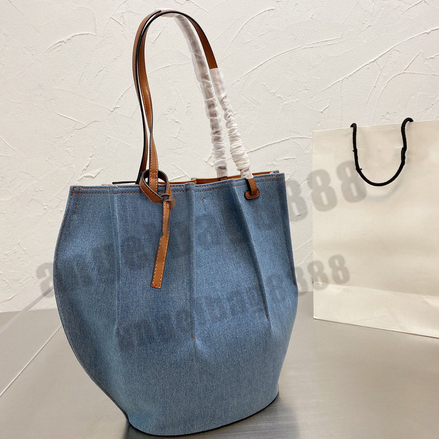 

2021 Luxury Designer Brand Senior Drawstring cowboy Bags lady Fashion Shoulder Handbags High Quality chains phone womens bag wallet Metallic totes temperament, No bags