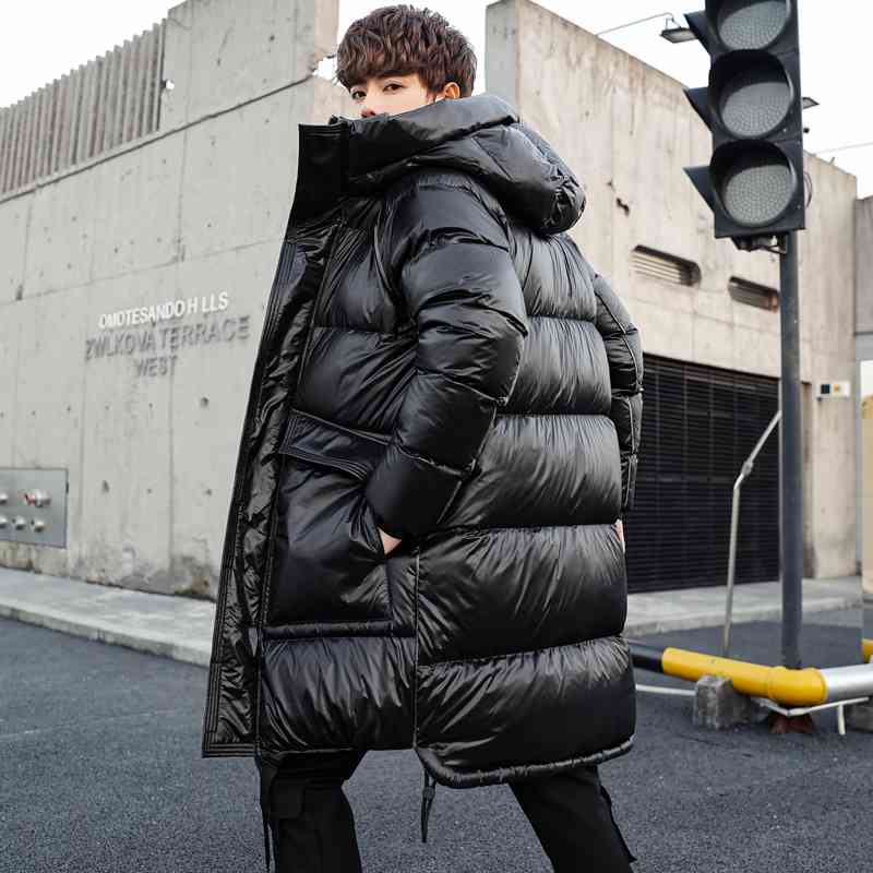 

In men's down jacket, tiktok thickened, trend is red, young people warm and short before they are warm., Black