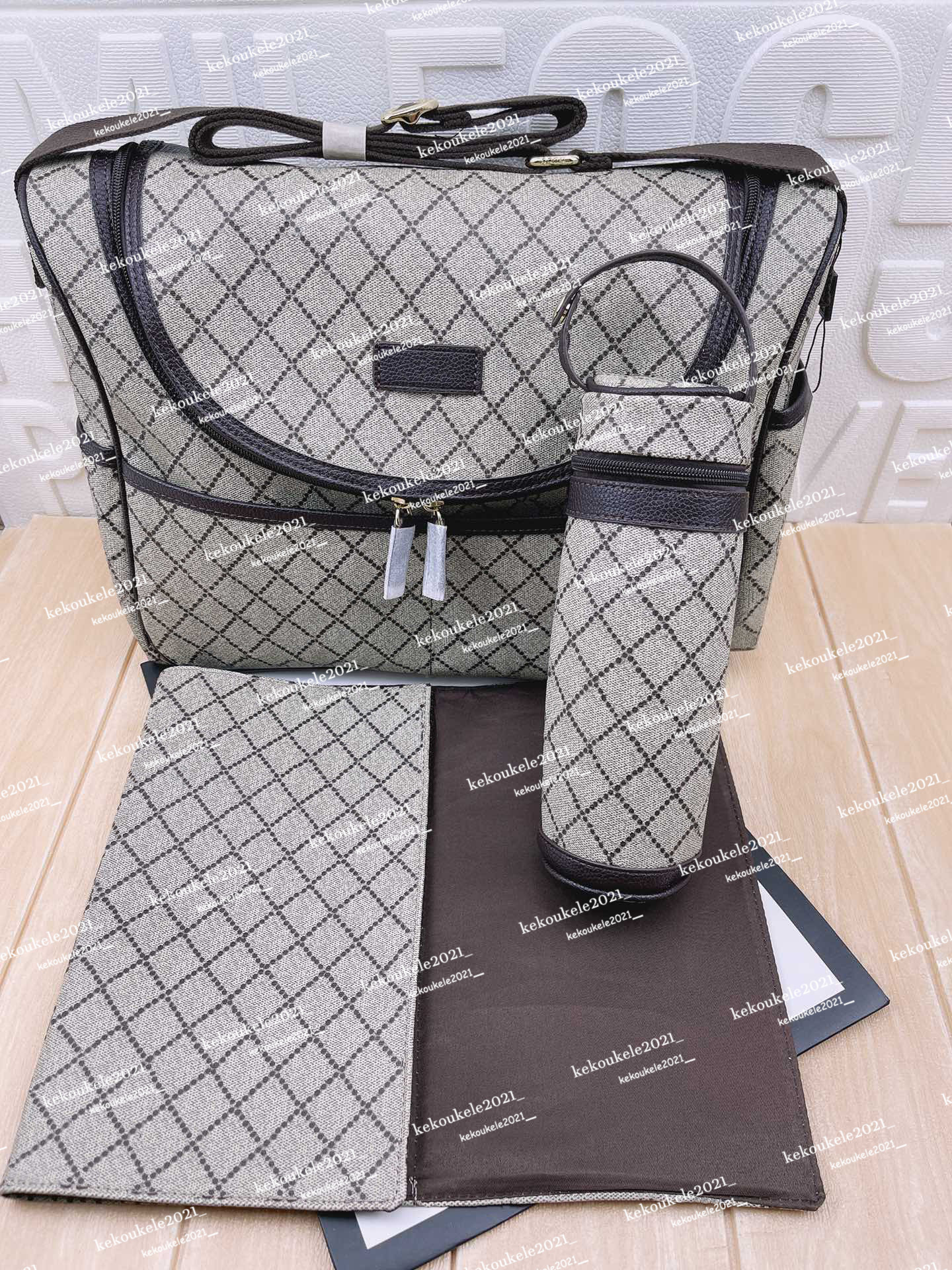 

Luxury Designer Diaper Bags 3pcs/set Print High Quality Leather Functional Shoulder Bag for Mummy's Gift Ideas, Black 3
