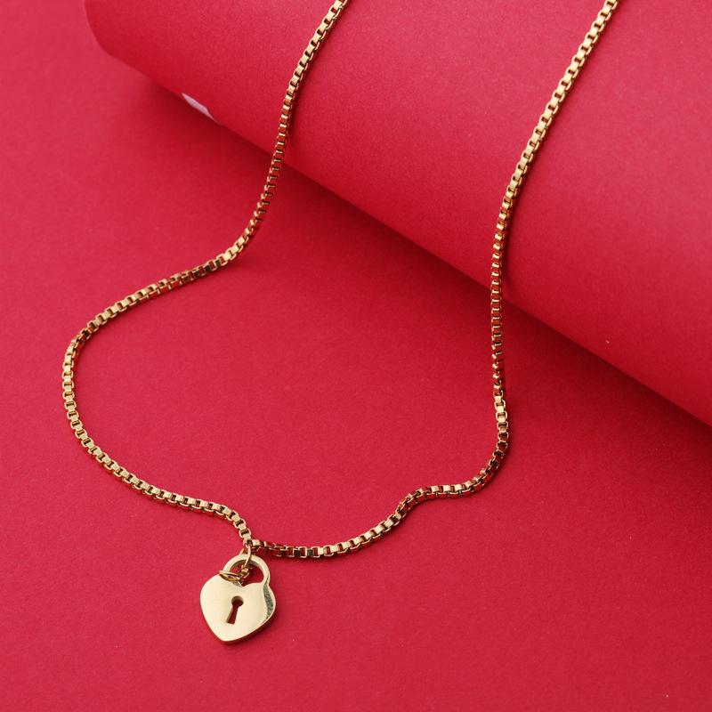 

European And American Love Ruyi Lock Pendant Necklace Lady Box Chain Simple Temperament Couple Jewelry Accessories Necklaces
