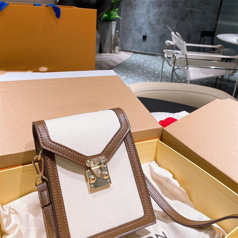 

Handbags Shoulderbags Large capacitybags Coin purses Nylon bags Simple and portable canvas Chains Christmas Premiumbags Messengerbag small squarebag, Oem