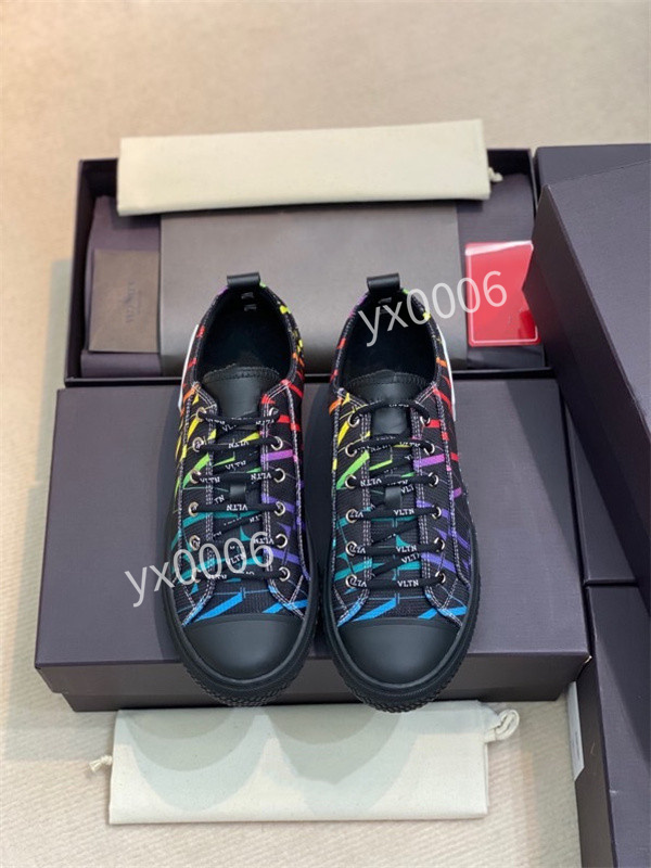 

2022 Top Quality men women Oversized Casual Shoes Fashion designer triple reflective rose gold leather black pink sail beige green suede fs210810, Choose the color