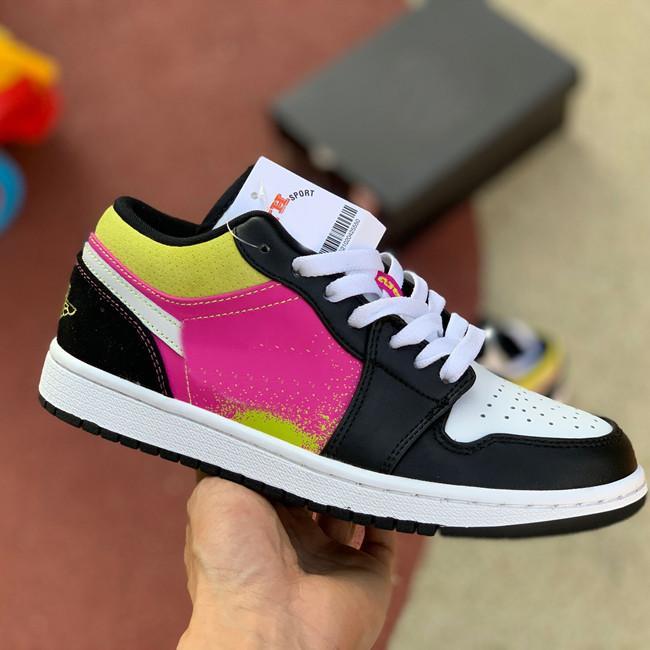 

Jumpman 1 Low Black Active Fuchsia Cyber big size shoes gym schoenen, #1