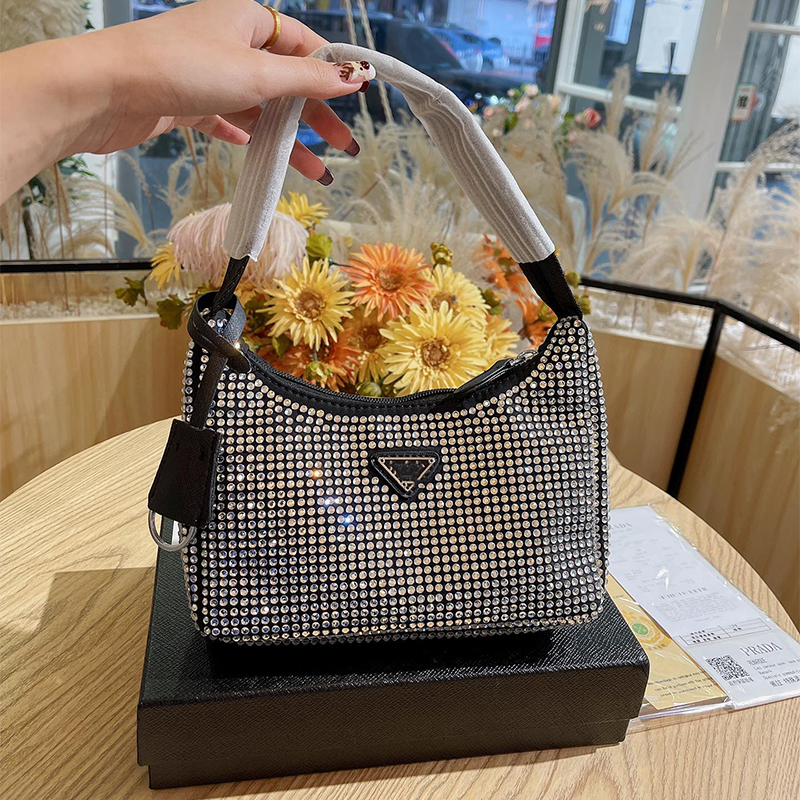 

2021 New Full Diamond Shoulder Bag Popular Must-Have Imitation Designer Handbags Underarm Bag Multicolor Large Capacity 22cm Luxury P Wallet CrossbodyBag With Box, A1