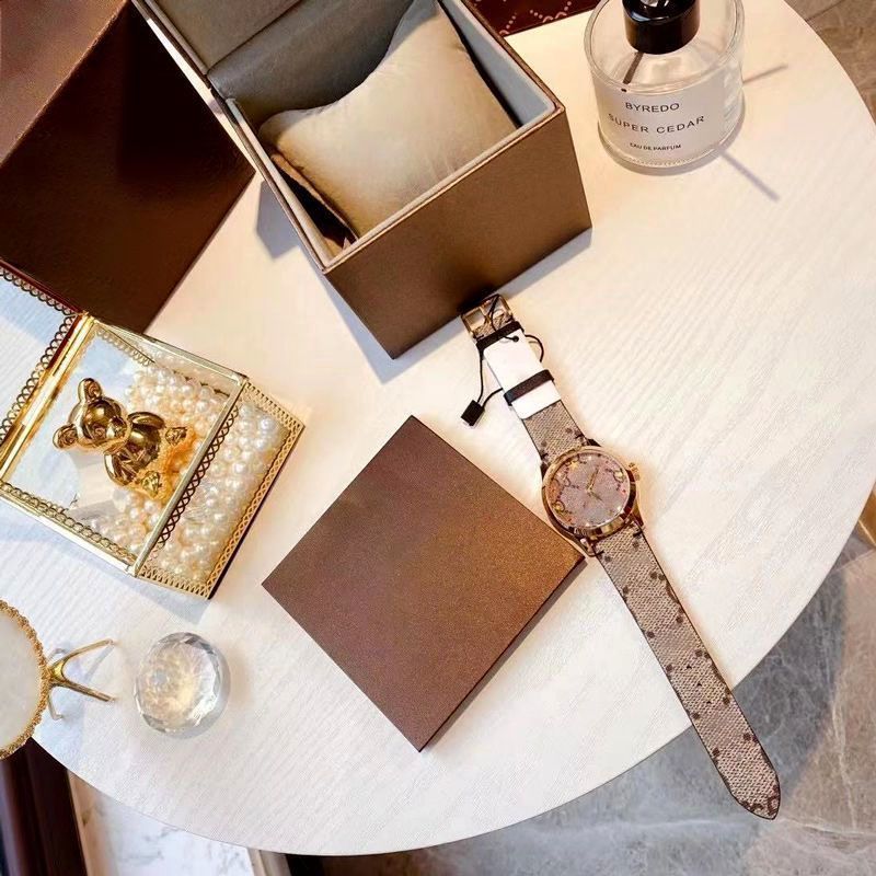 

2021 women cartoon pictures Quartz Watch Pattern versatile 30mm Analog Watches Womens luxury brand montre de luxe Leather strap wristwatches JVOI, Oem dedicated