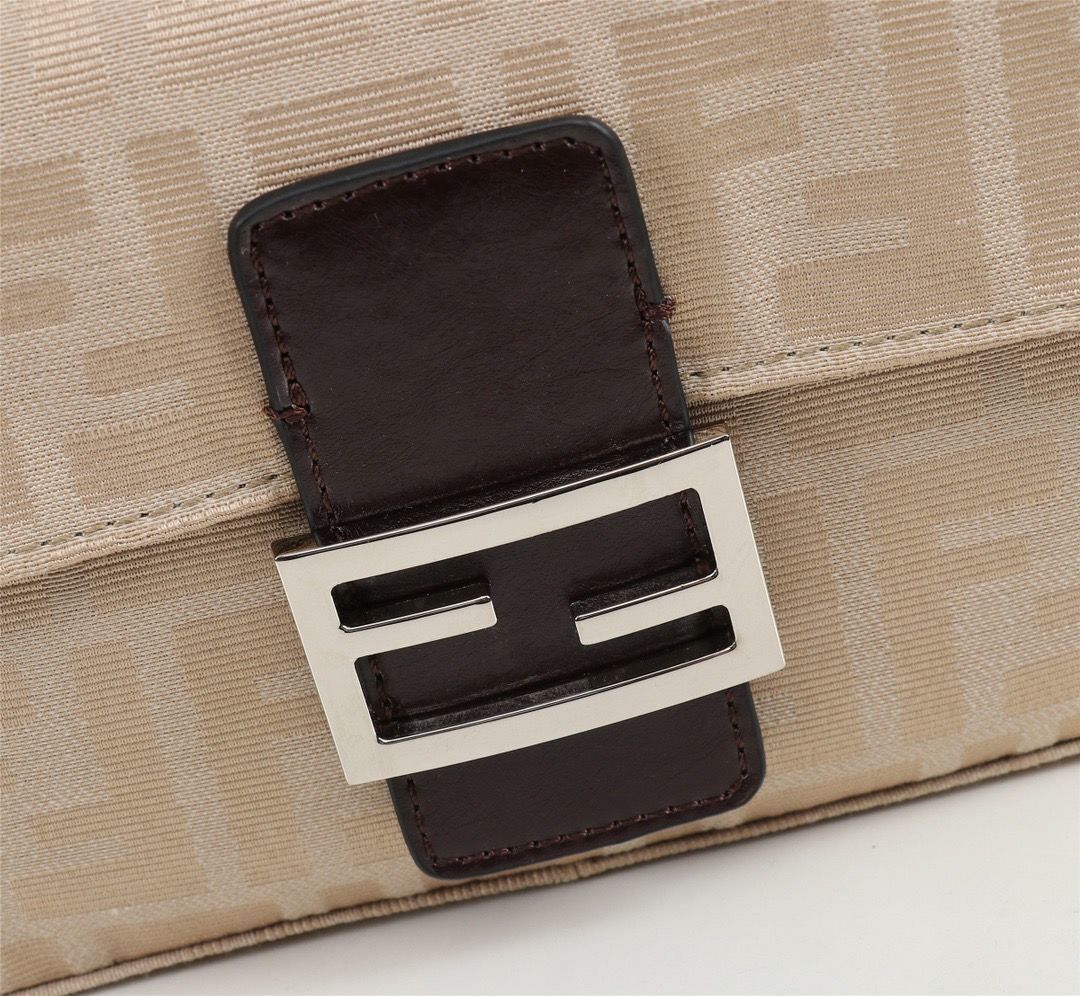 fendi cloth bolsauette