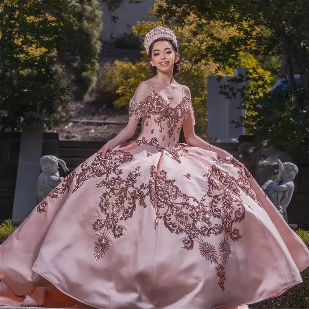 

2021 Quinceanera Dresses Blush Pink Off Shoulder Rose Pink Sequined Lace Appliques Sequins Overskirts Detachable Train Sweet 16 Party Prom Dress Evening Gowns, Blue